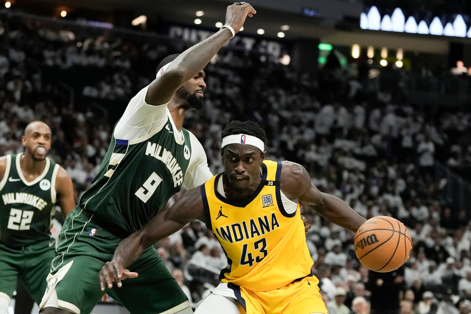 Pacers evens series with Bucks behind Pascal Siakam