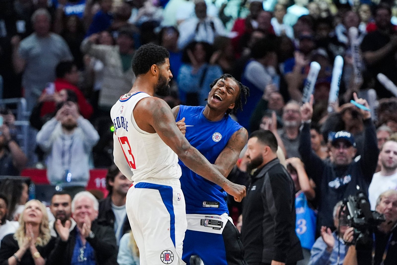 Paul George leads late revival, Clippers beat Cavaliers
