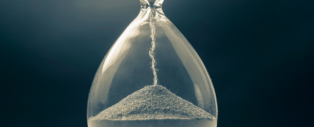 Physicists Can Finally Explain How Sand in an Hourglass Can Suddenly Stop Flowing ScienceAlert