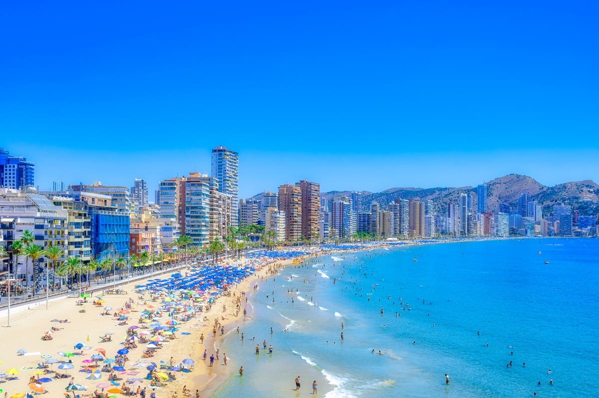 Spain plans end to ‘golden visa’ scheme in blow to British expats