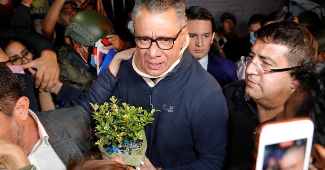 Who Is Jorge Glas an Ecuadorean Politician Arrested at Mexicos Embassy