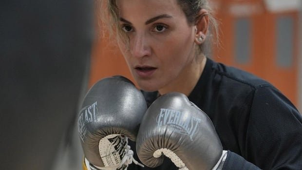 Canadian boxer Sara Kali advances to Round of 8 at Olympic boxing qualifier