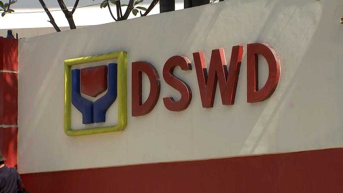 DSWD distributes P3.6 million worth of aid for Aghon victims