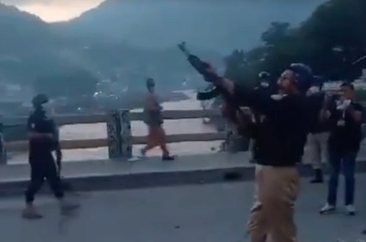 Huge Protests In Pakistan Occupied Kashmir Cops Fire AK 47s
