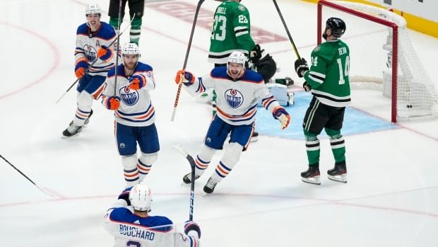 McDavid scores in double overtime as Oilers grab 1-0 lead in Western Conference final