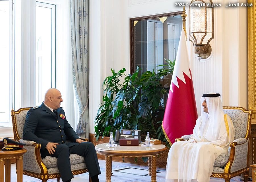 Meeting between the Armed Forces Commander and the Prime Minister and Qatari Foreign Minister during his visit to Qatar
