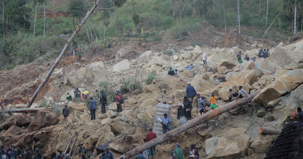 Papua New Guinea Landslide Has Buried 2000 People Officials Say