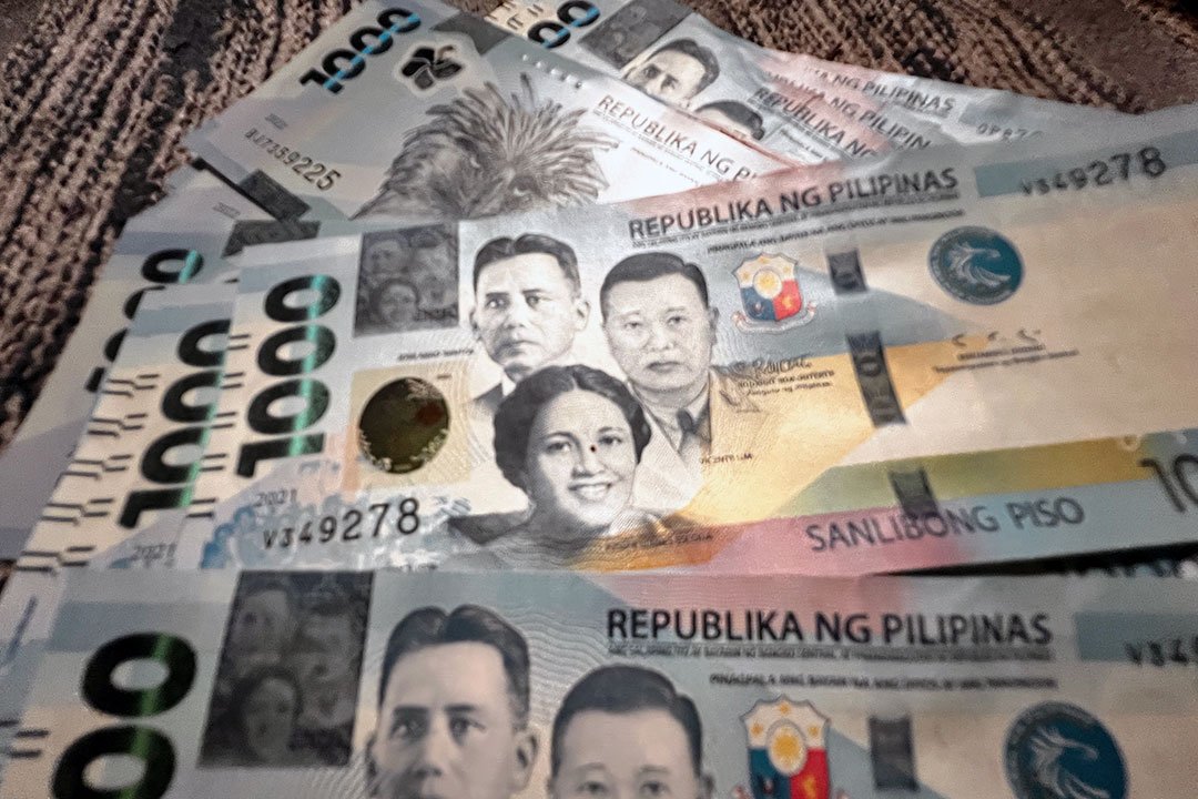 Pesos nonstop fall may stoke prices
