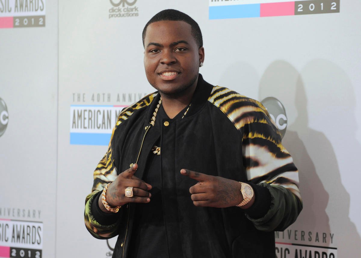 Rapper Sean Kingston and his mother stole more than $1 million through fraud authorities say