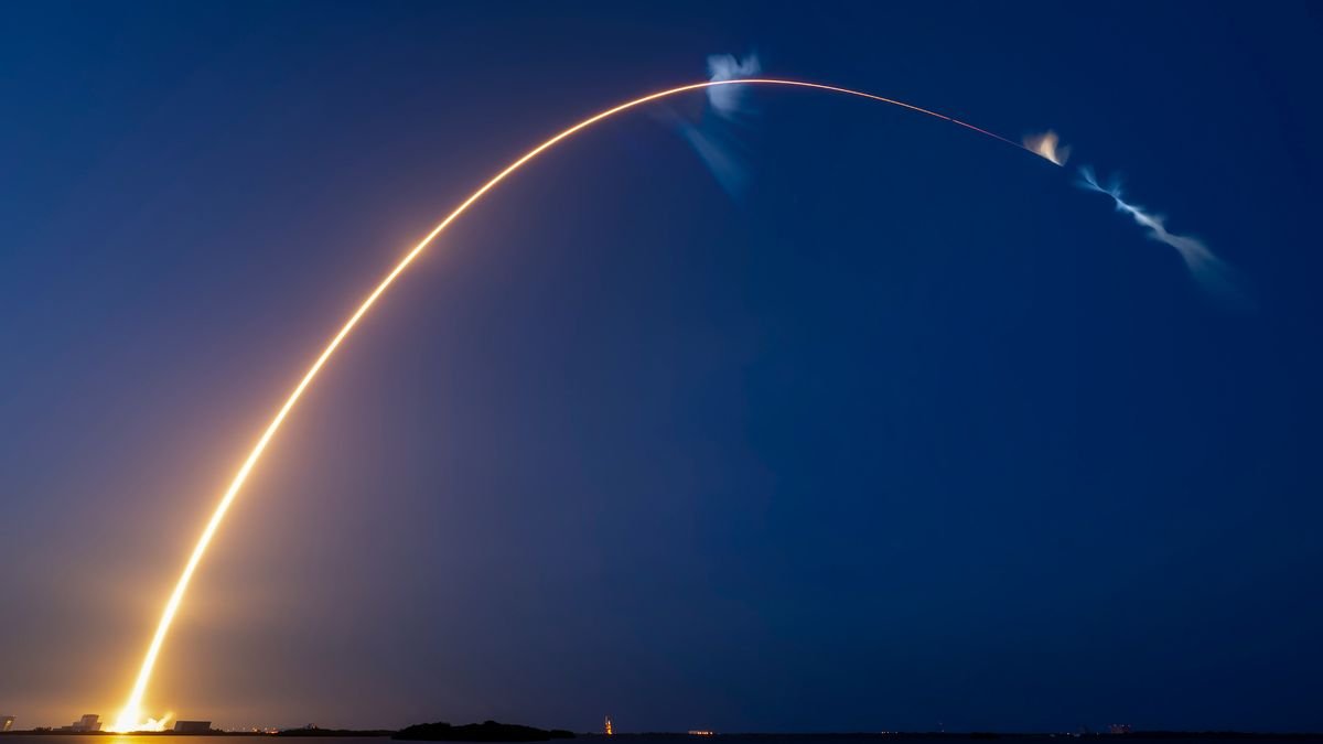 SpaceX launching next-gen US spy satellites early May 22