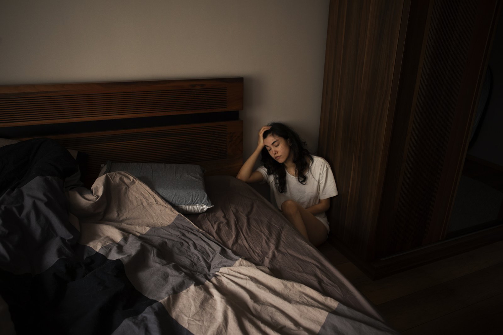 Suicide And Homicide Risks Peak At Night, Disrupted Sleep A Contributing Factor: Study