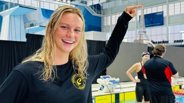 Summer McIntosh leads Olympic hopefuls into high-pressured Canadian swim trials