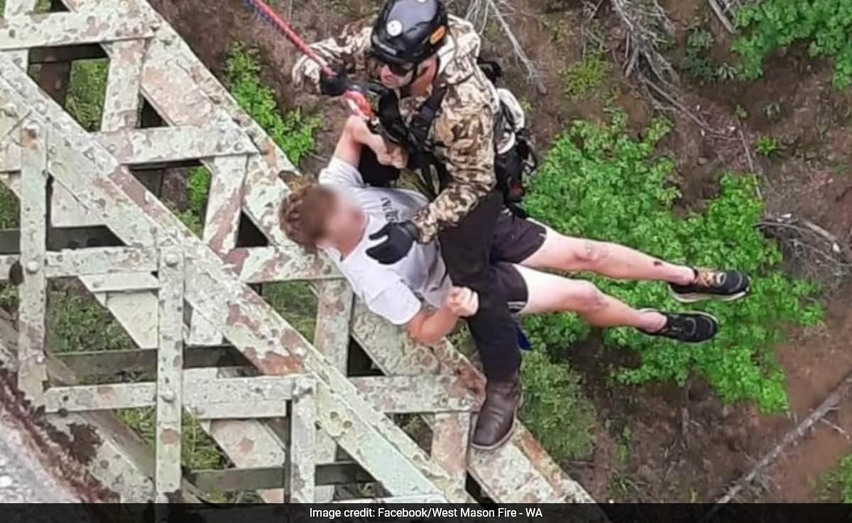 US Man 19 Survives 400 Foot Fall From Steel Bridge