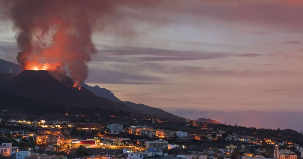 Warning as massive La Palma volcano ‘much bigger than previously thought’ | World | News