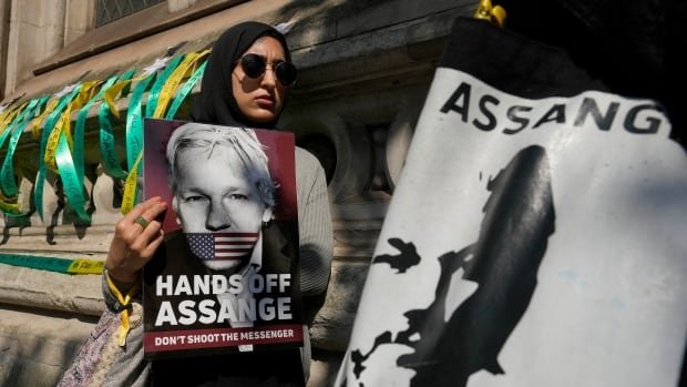 WikiLeaks founder Julian Assange wins permission to challenge US extradition