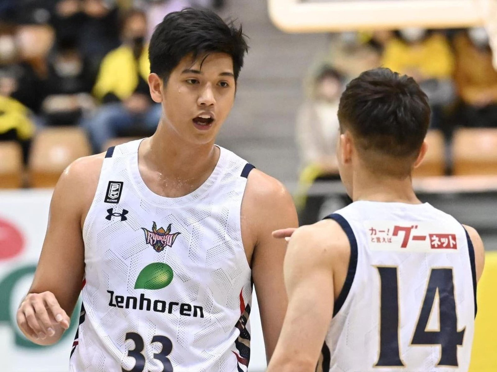 Carl Tamayo signs with Changwon in Korean Basketball League