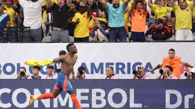 Colombia dominates Costa Rica to reach Copa America quarterfinals