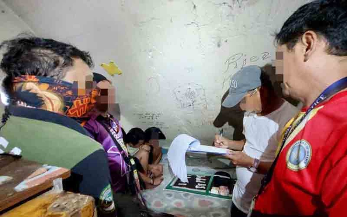 Drug den raid nets 3 persons in Cebu City barangay