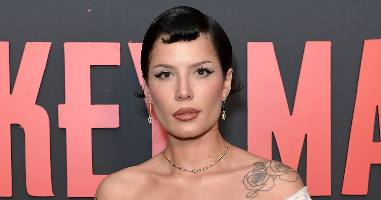 Halsey Reveals Lupus And T Cell Lymphoproliferative Disorder Diagnoses