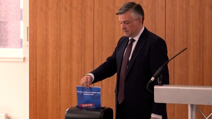 Jonathan Ashworth shreds Conservative manifesto as he responds to tax cut claims