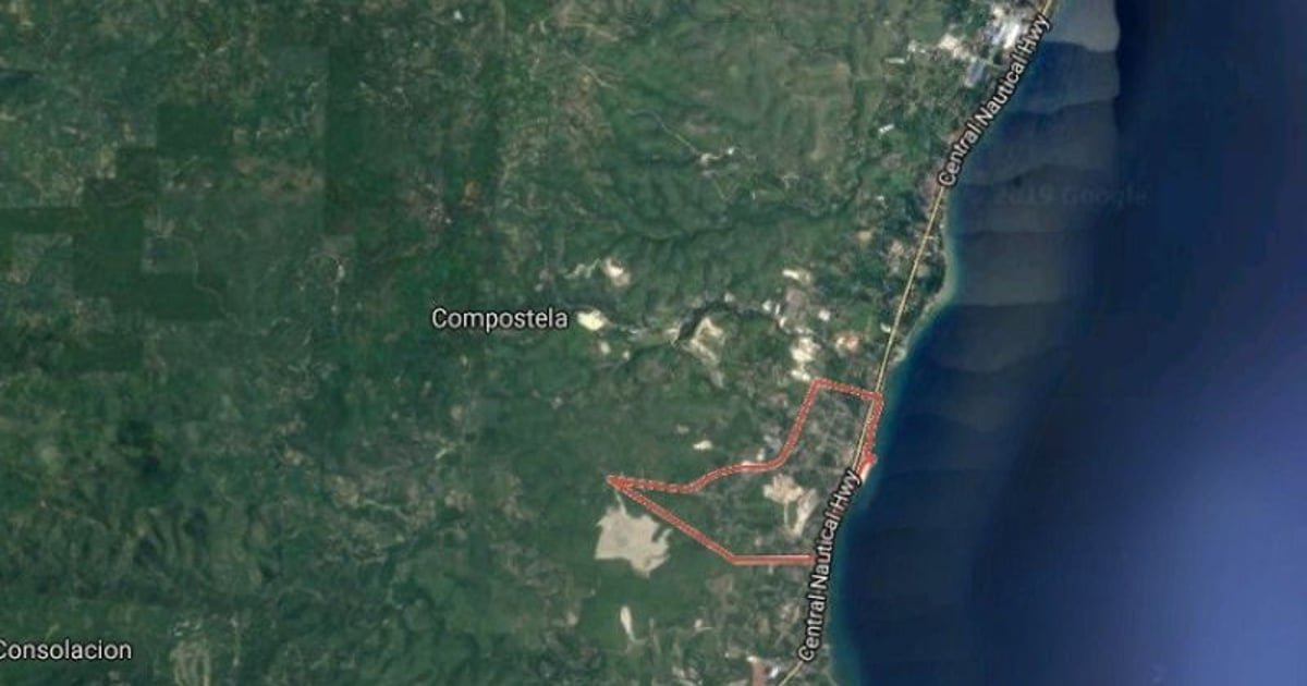 Passenger bus catches fire in Compostela Cebu nobody hurt