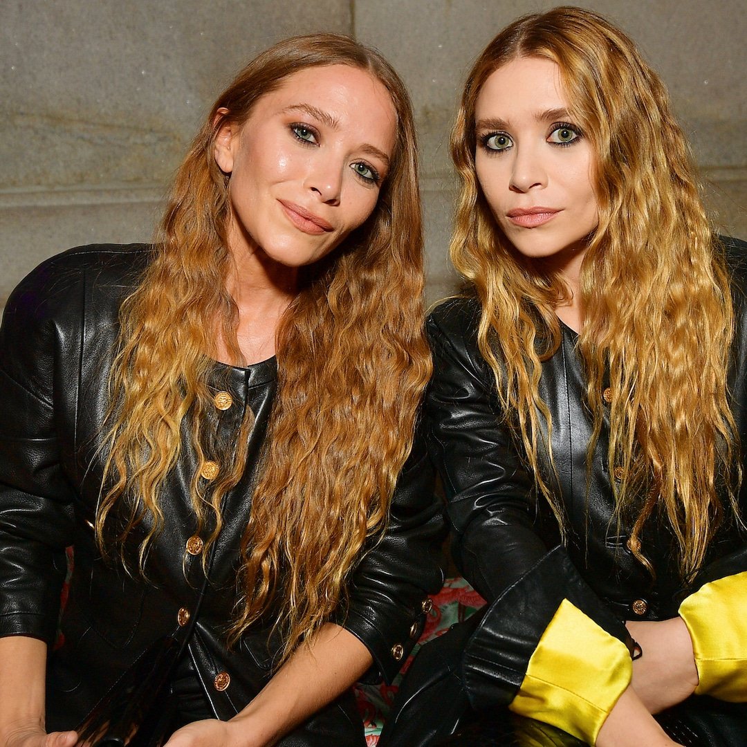 These Mary Kate and Ashley Olsen Looks Prove Theyre Two of a Kind