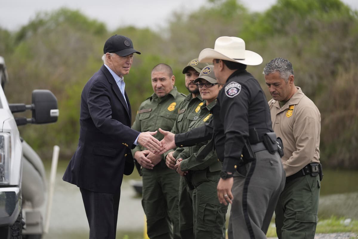Watch Biden announces executive action to curb migrant crossings