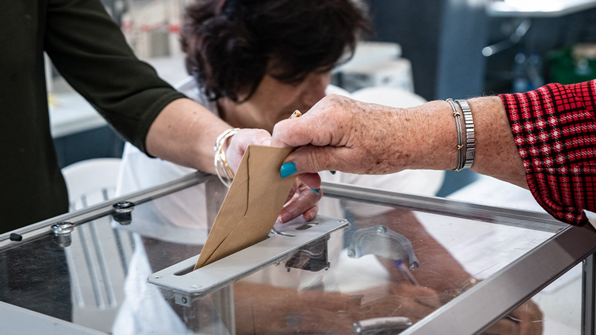 Watch live Voters go to the polls in first round of French parliamentary elections