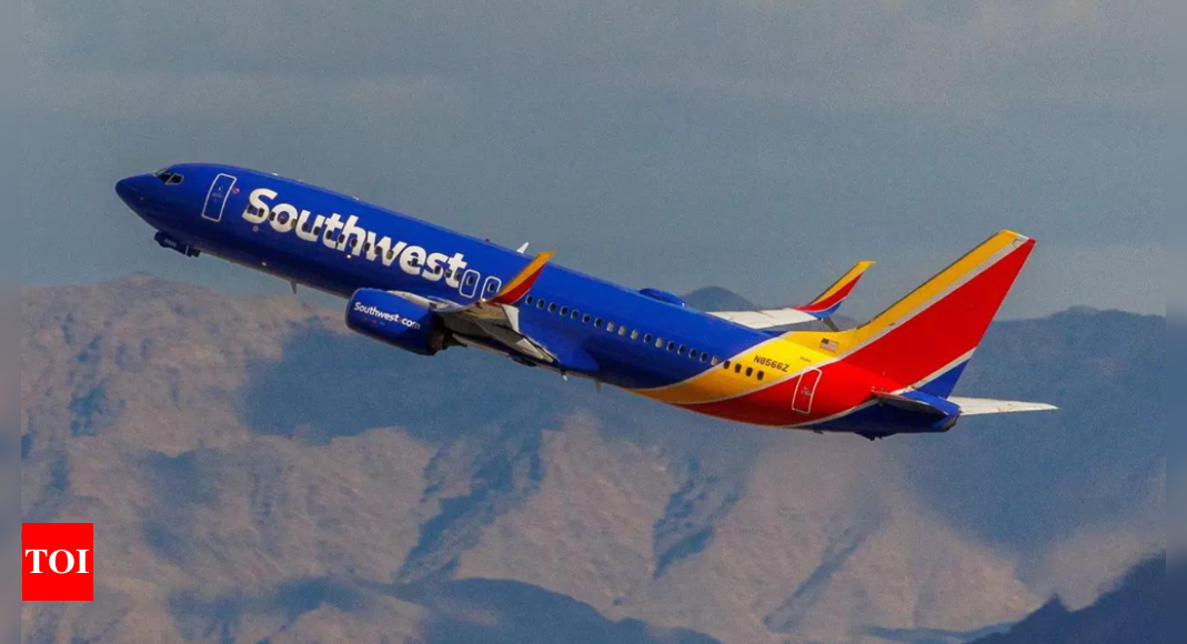 Dutch roll during Southwest Airlines flight causes structural damage to plane