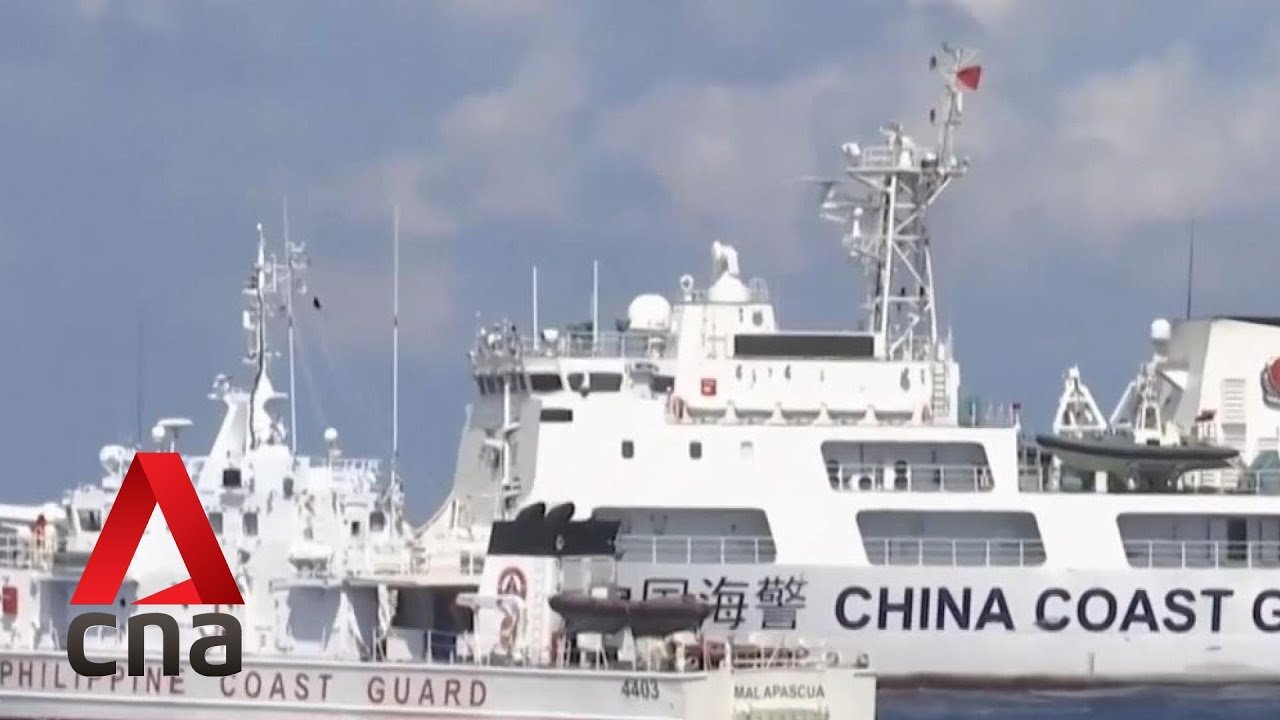 Near-collision of Chinese and Philippine vessels in South China Sea