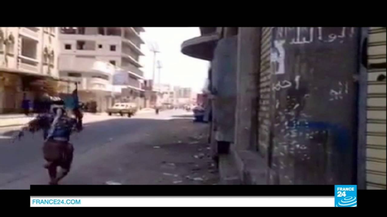 YEMEN – Amateur video shows Houthi rebels seizing the port city of Aden