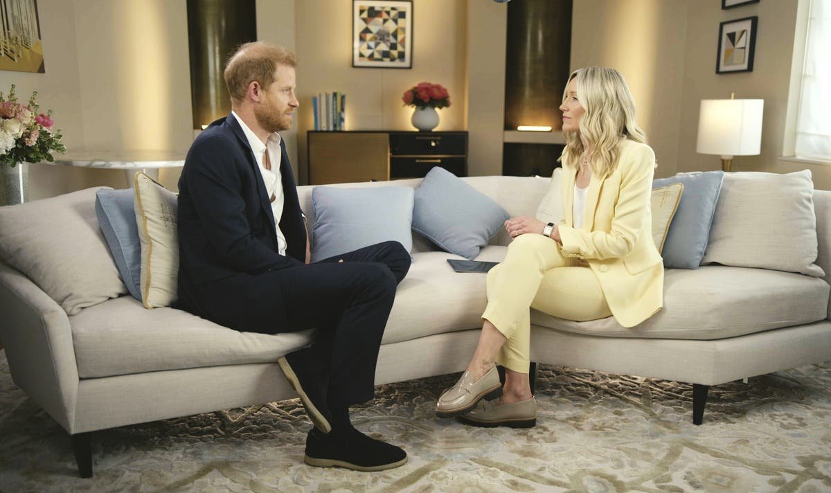 Diana letters emerge as ‘monumental’ Prince Harry phone hacking interview airs tonight – Royal family news