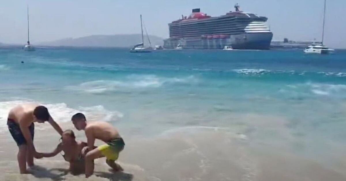 Greek island fury as huge wave from cruise ship injures beach swimmers | World | News