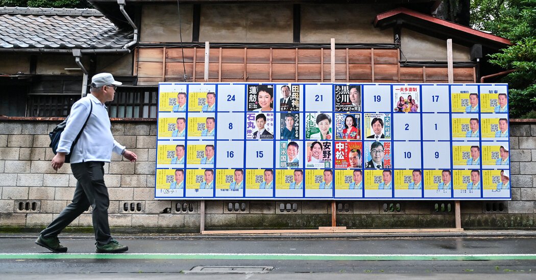 Tokyo Governors Race Has 56 Candidates