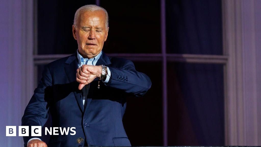 Who are the Democrats calling for Joe Biden to quit?