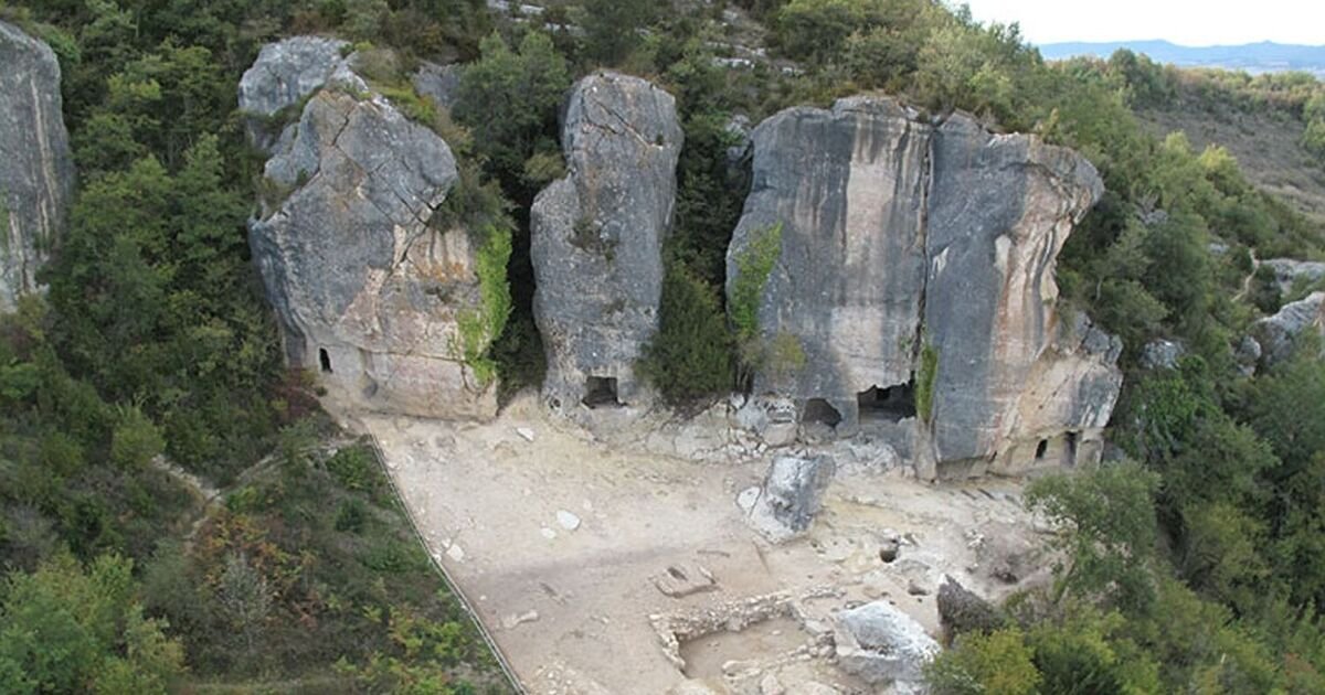 Archaeology breakthrough as experts unearth medieval village | World | News