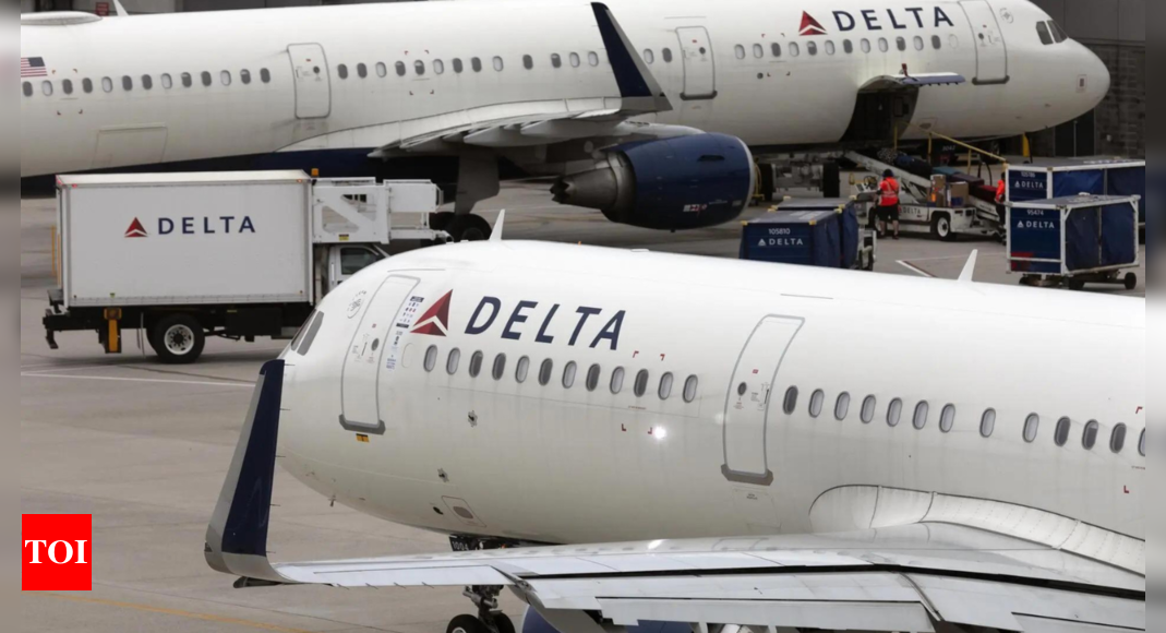 Delta plane tyre explodes at Atlanta airport, 2 killed