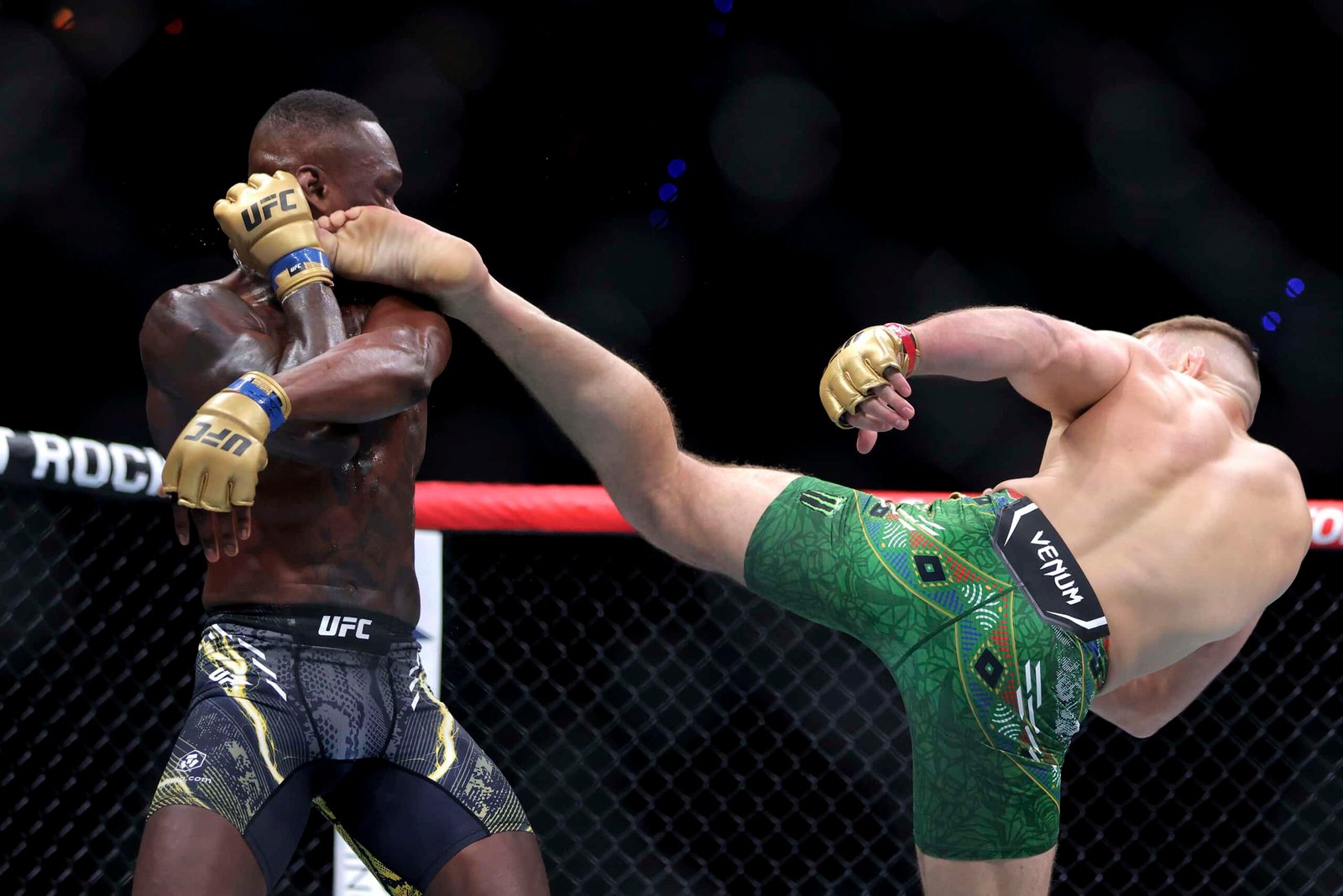 Dricus du Plessis beats Israel Adesanya UFC