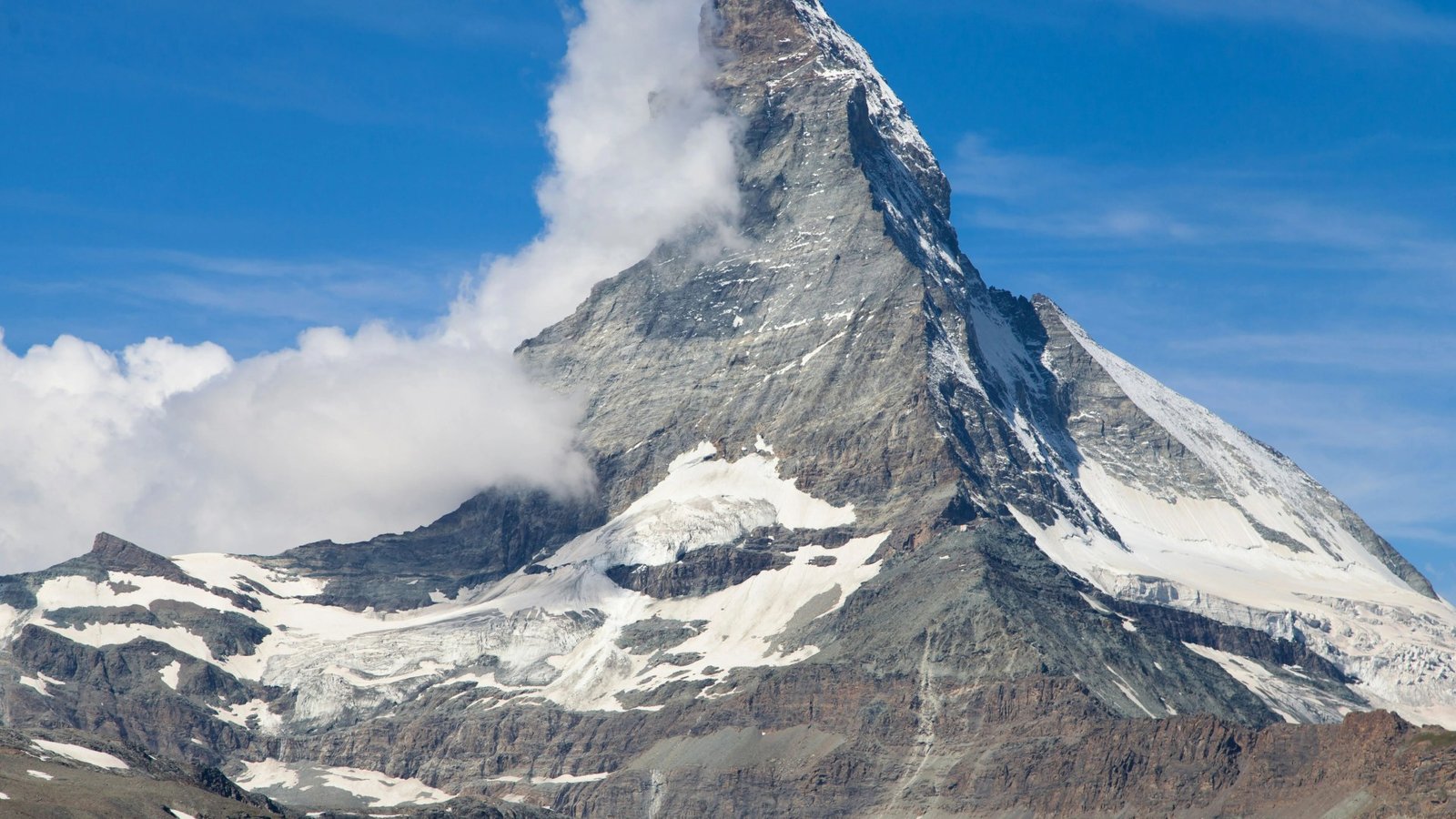 Horror as three climbers plunge to their deaths within a week off 14,700ft mountain as investigation launched