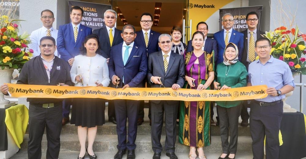 Maybank becomes first commercial bank to offer Islamic banking services