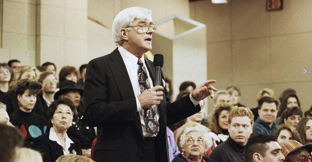 Phil Donahue, pioneering talk show host, dies at 88