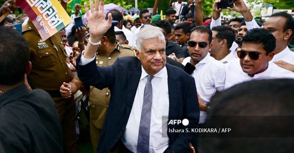 Sri Lanka court convicts president over vote delay