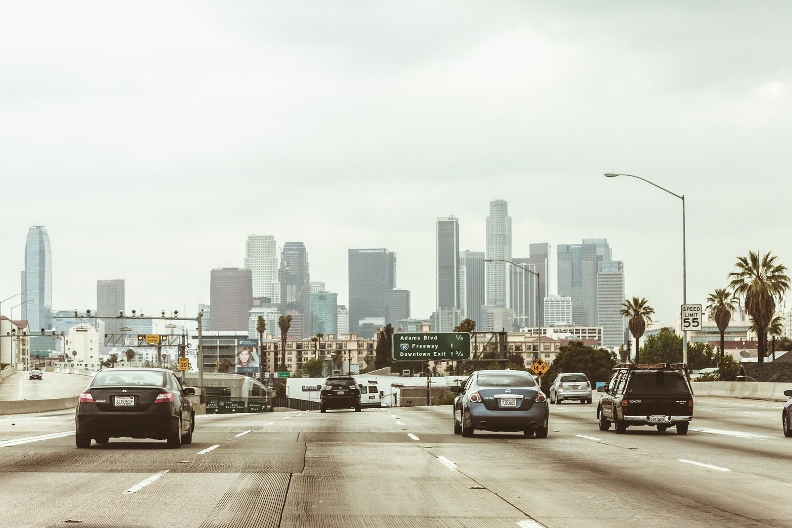 Structural racism in neighborhoods linked to risk of cancer from traffic-related air pollution