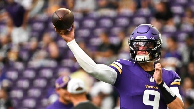 Vikings rookie quarterback J.J. McCarthy undergoes season-ending knee surgery