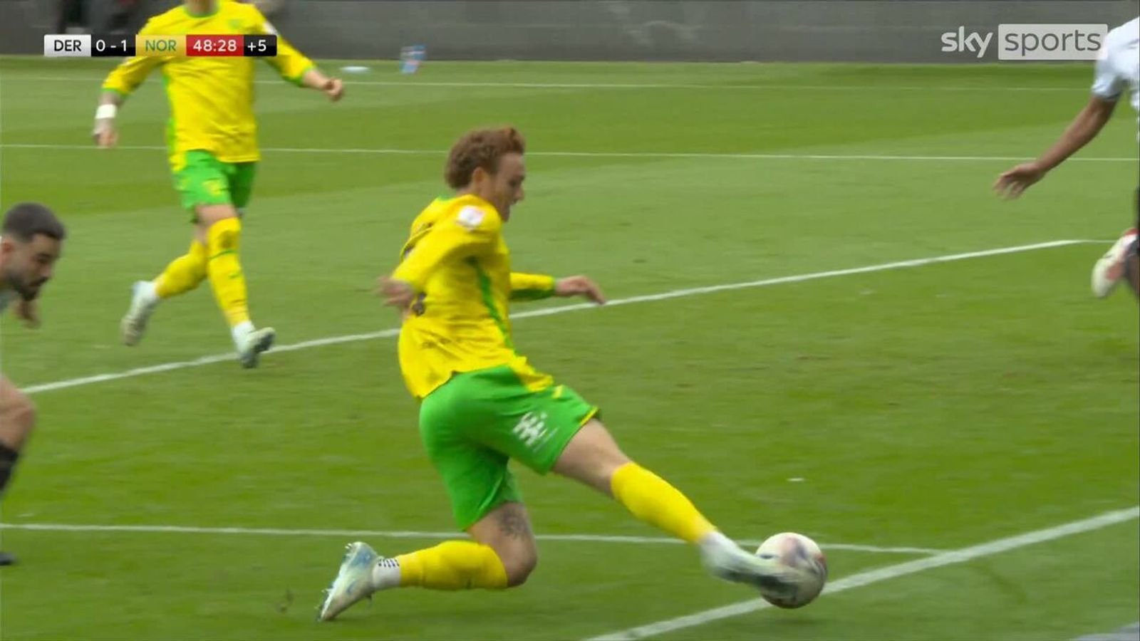 'Good grief!' | Boos ring out as controversial Norwich goal allowed to stand