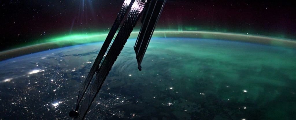 A Distant Spacecraft Has Confirmed That Earth Is Habitable : ScienceAlert