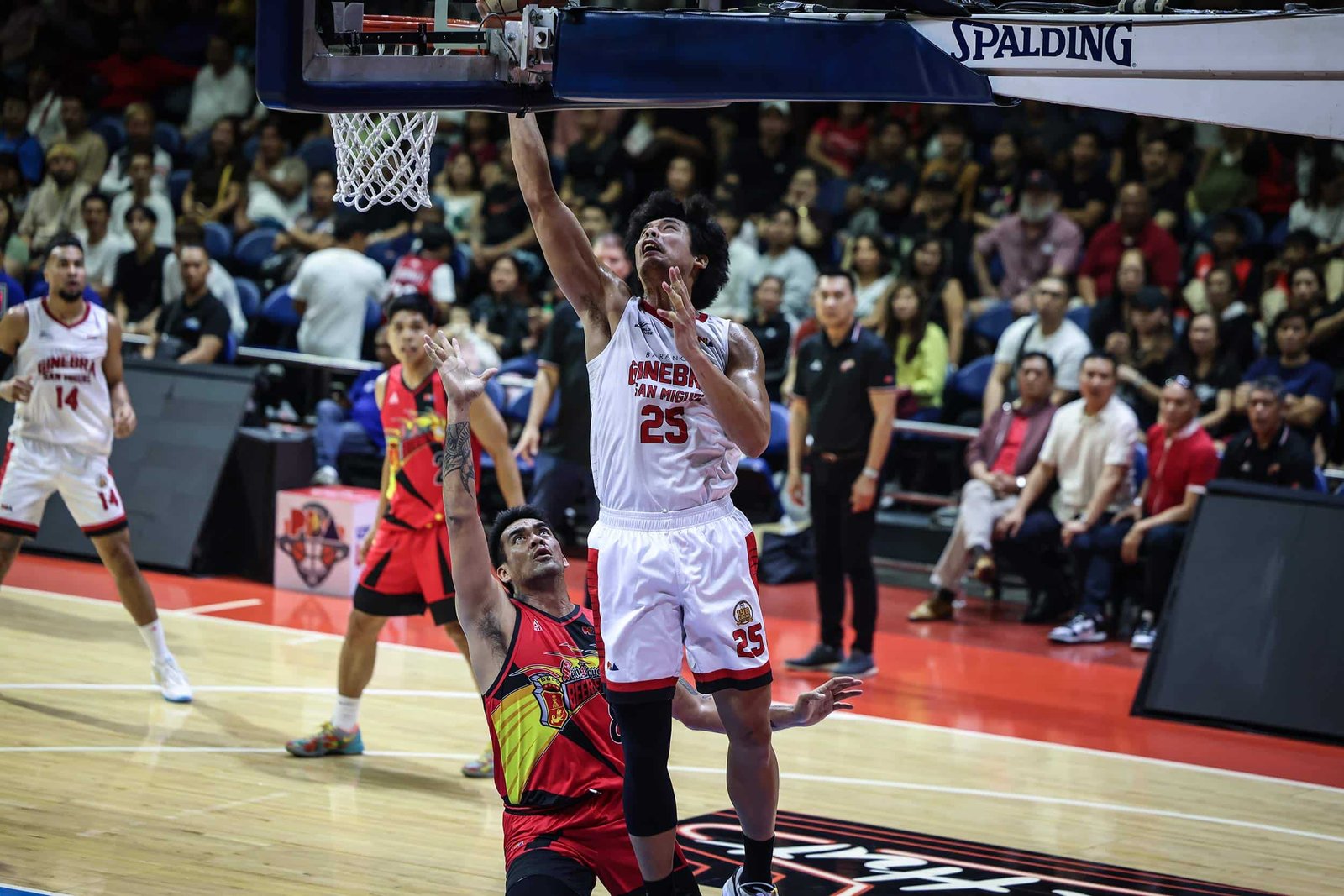 Japeth Aguilar Ginebra vs San Miguel PBA