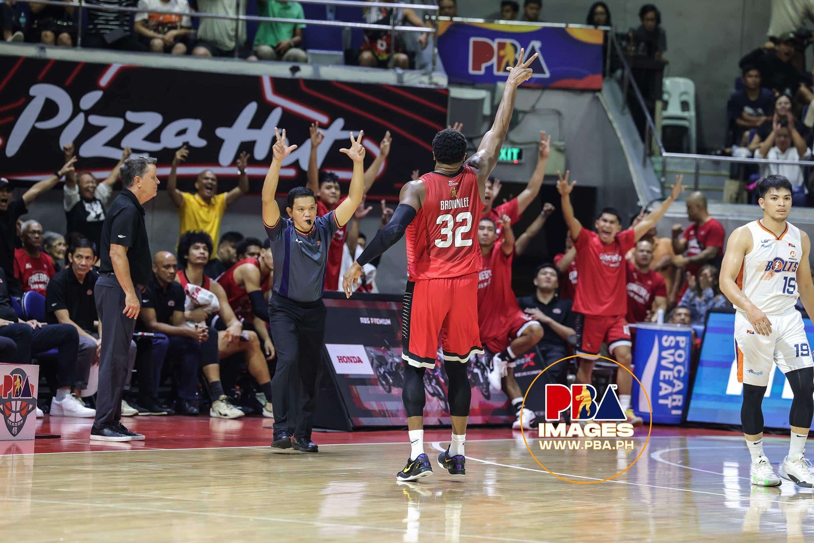 Justin Brownlee Ginebra vs Meralco PBA