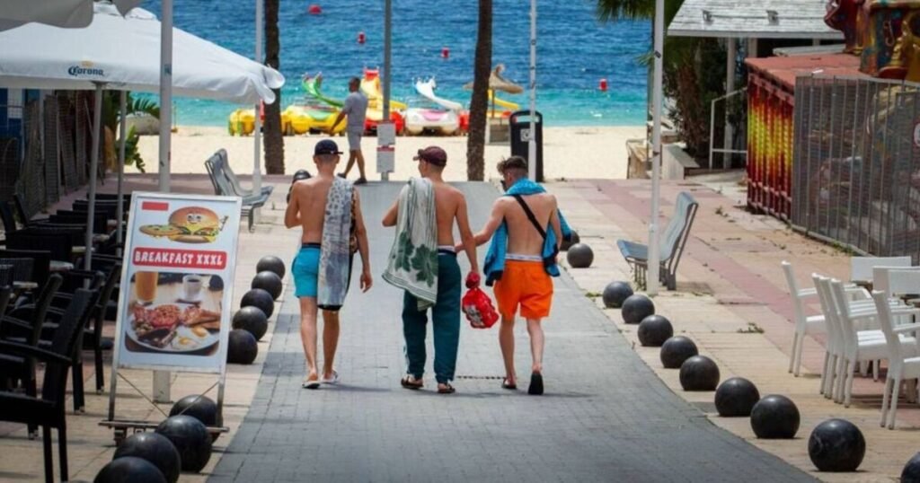 Magaluf crisis as hotspot empty after anti-tourism sees Brits boycott | World | News