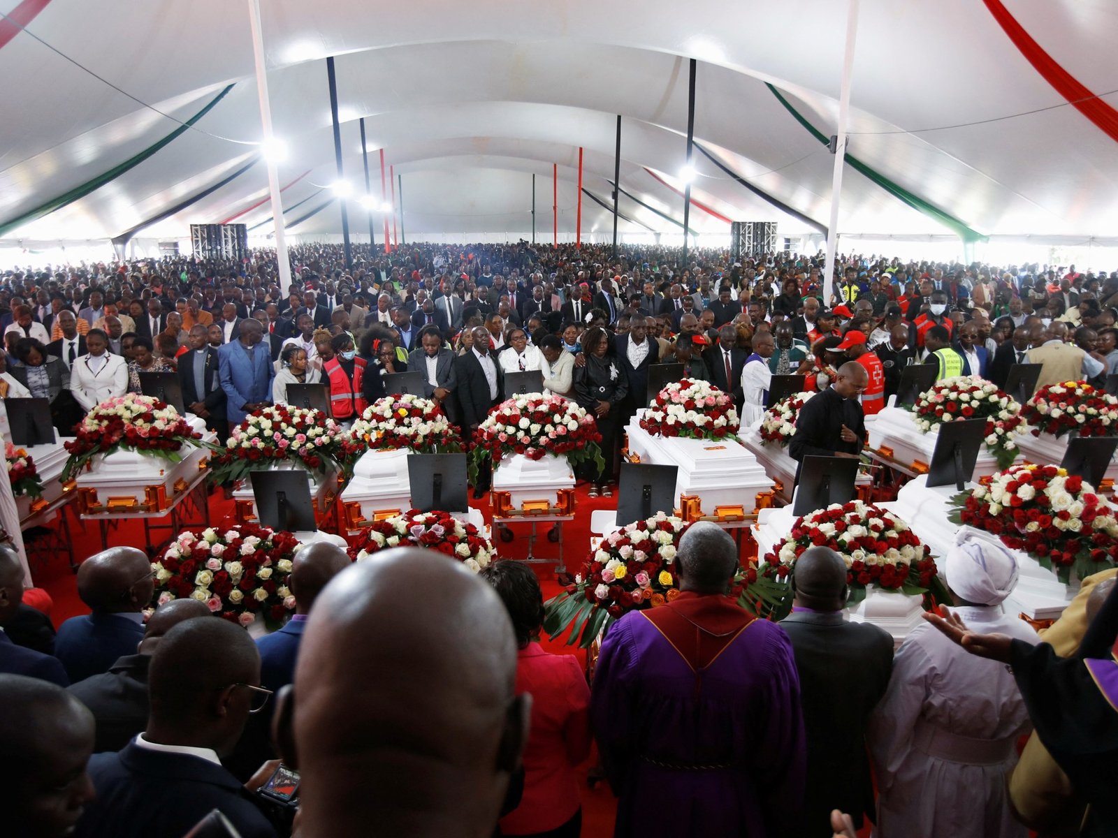 Mass funeral for Kenya school fire victims | Education